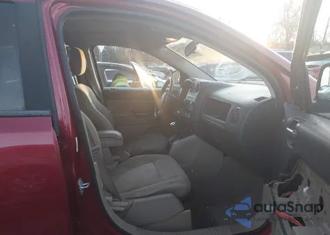 2011 Jeep Compass from USA, damaged, VIN 1J4NF1FB8BD135798